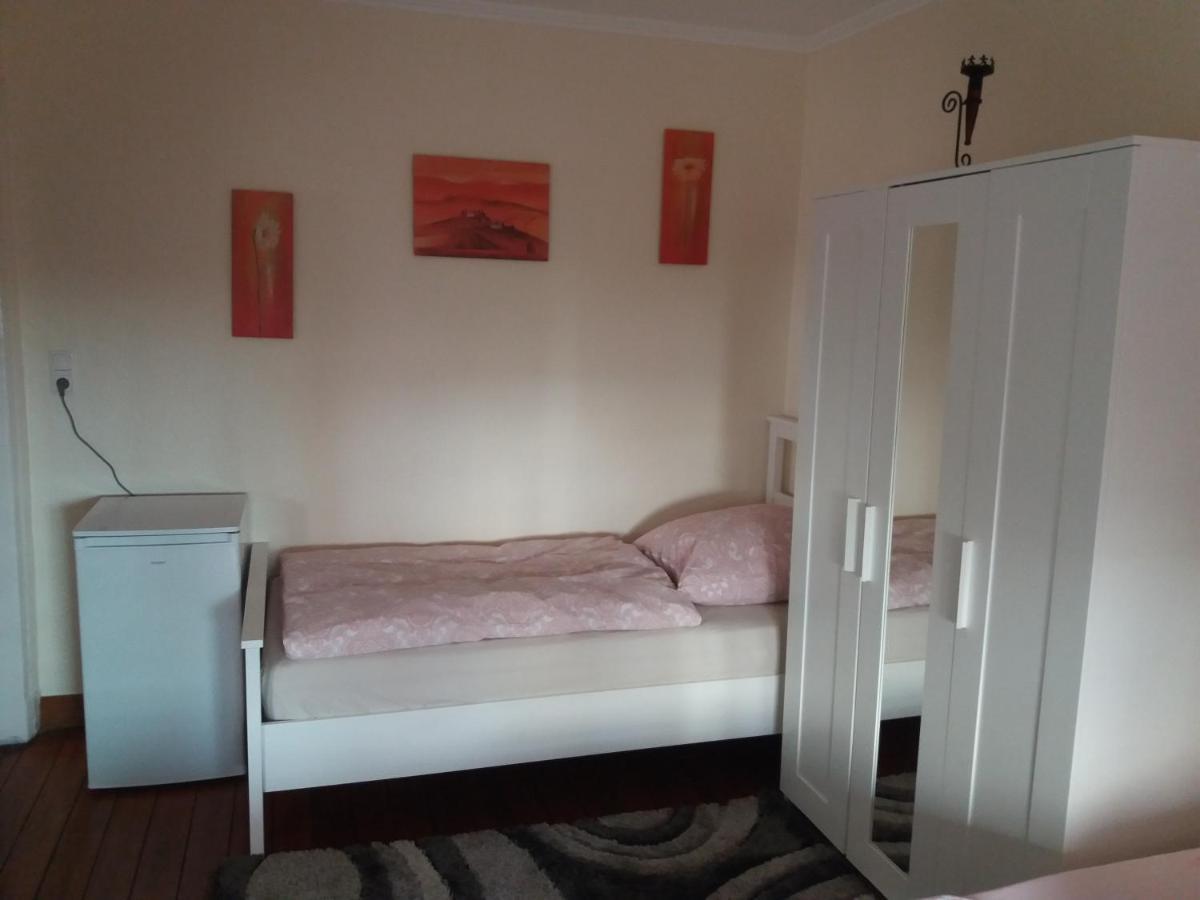 Pensionszimmer "Maureen" Lübeck Buitenkant foto